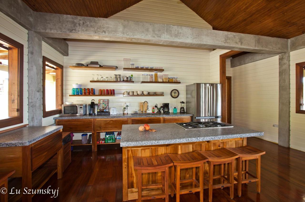 Pagua Bay House - Oceanfront Cabana'S Мариго Экстерьер фото